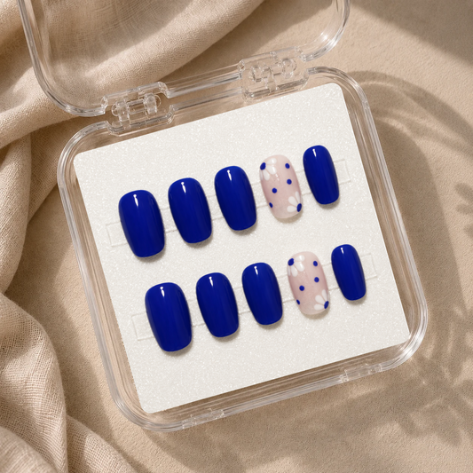 Blue Blossom – Bleu intense & fleurs délicates – Amande